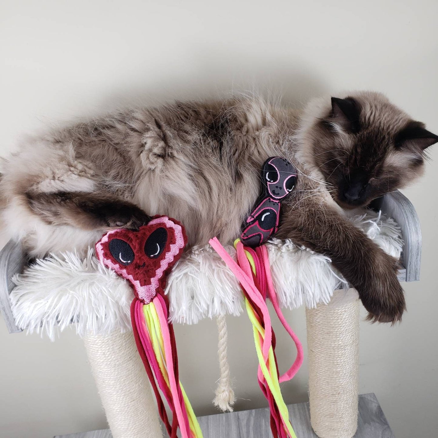 Pink Alien - Original PRJT.Mercury Collection